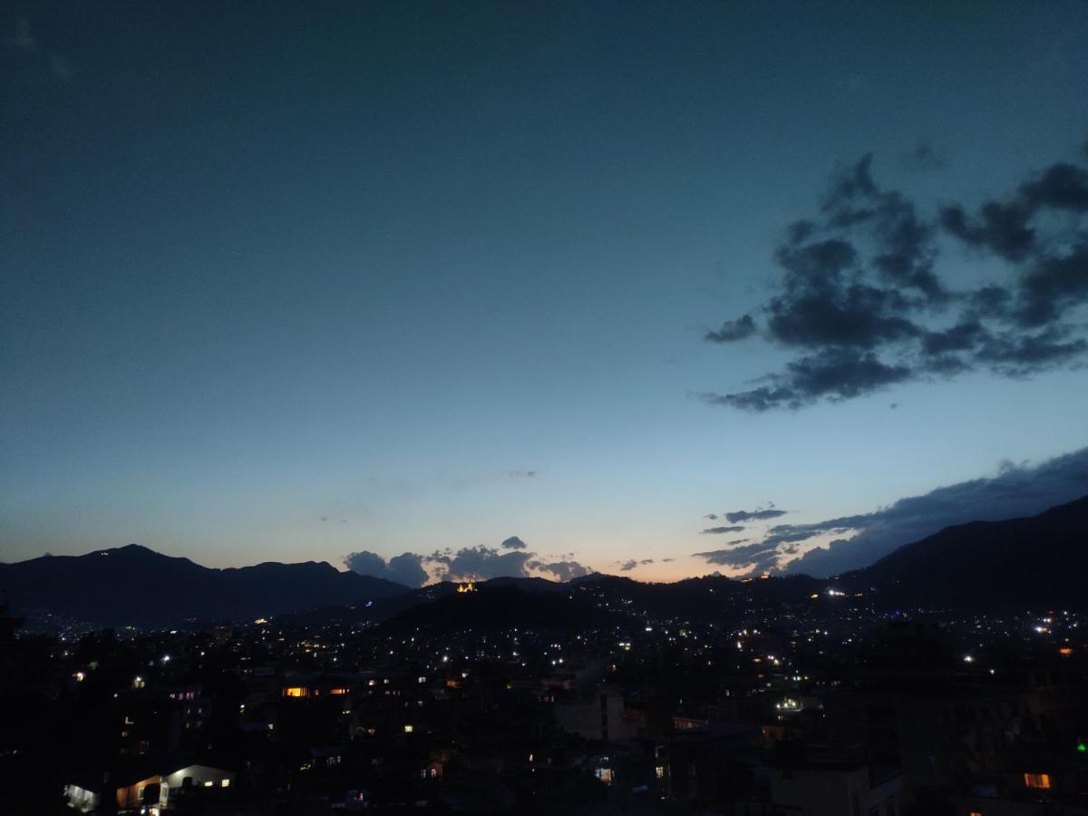 Yog Hostel Kathmandu Ngoại thất bức ảnh