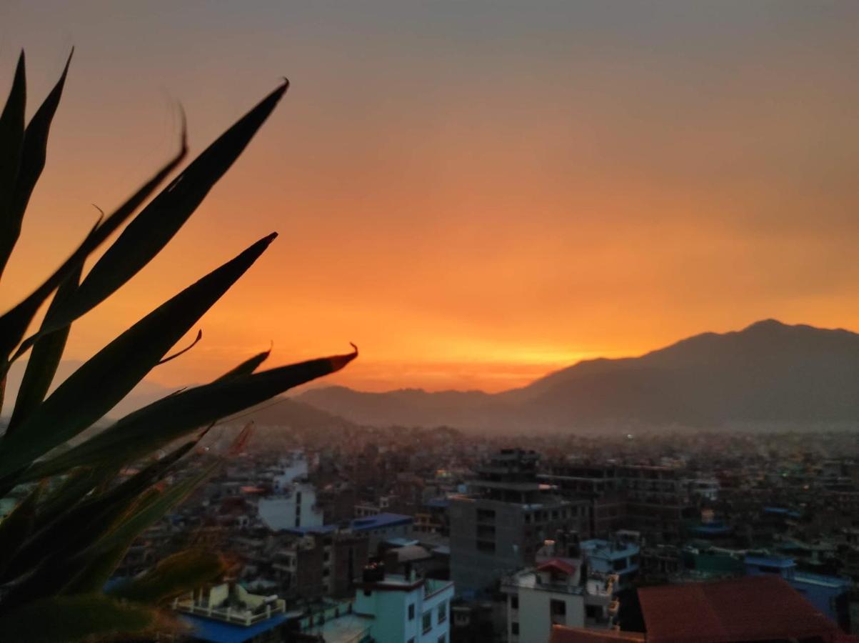 Yog Hostel Kathmandu Ngoại thất bức ảnh