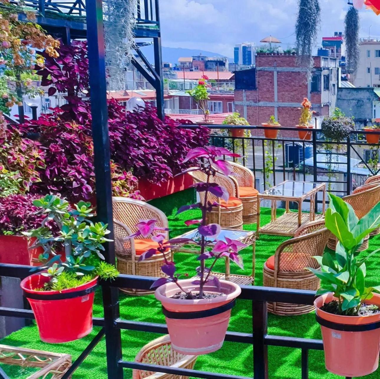 Yog Hostel Kathmandu Ngoại thất bức ảnh