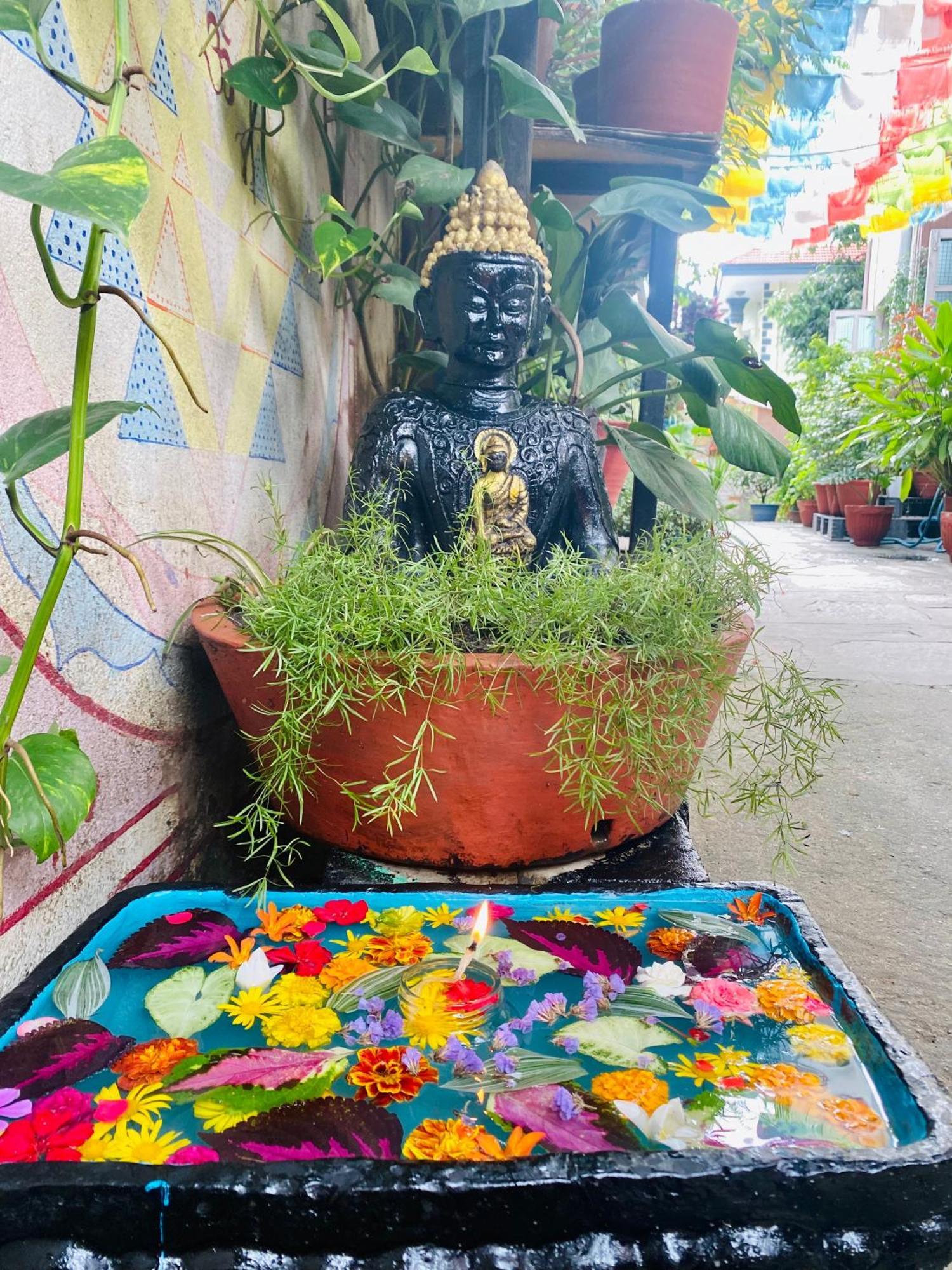 Yog Hostel Kathmandu Ngoại thất bức ảnh