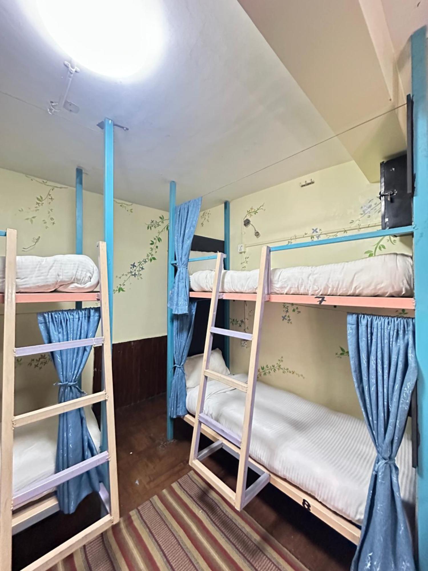 Yog Hostel Kathmandu Ngoại thất bức ảnh